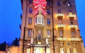 Palace Grand Hotel Varèse Exterior photo