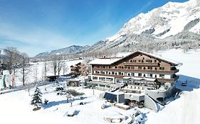 Hotel Berghof Ramsau am Dachstein Exterior photo