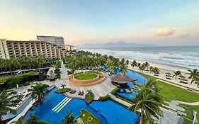 Crowne Plaza Danang Hotel & Resort Exterior photo