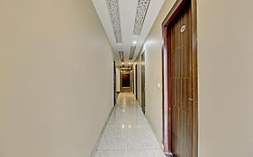 Townhouse Grand Inn Ghaziabad Exterior photo