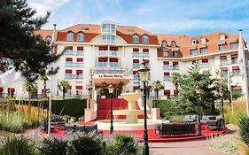 Le Grand Hôtel Le Touquet-Paris-Plage Exterior photo