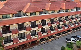 Nirvana Boutique Suites Jomtien Beach Exterior photo