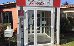 Hôtel Les Archers Cholet Exterior photo