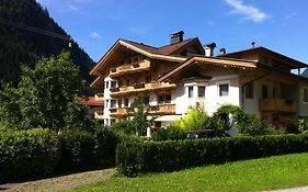 Aparthotel Apart Austria à Mayrhofen Exterior photo
