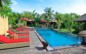 The Jingga Villas Lembongan Exterior photo