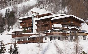 Alpin Panoramahotel Laerchenhof Heiligenblut Exterior photo