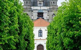 Hôtel Monte Pacis à Kaunas Exterior photo