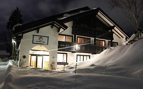 Snowlines Lodge Hakuba Exterior photo