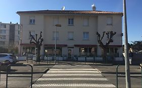 Hôtel Le Logis Dauphinois à Roussillon  Exterior photo