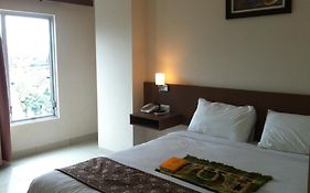 Bunda Hotel Bukittinggi Room photo