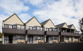 Pembrooke Motor Lodge Whangarei Exterior photo