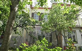 Lotus Garden Hostel İzmir Exterior photo