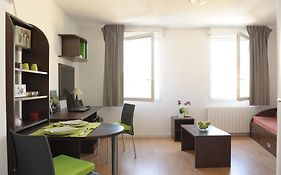 Appartement Central Fac à Bourg-en-Bresse Room photo