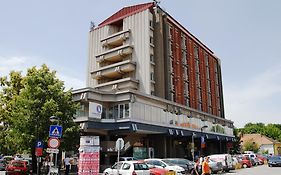 Hotel Dunav Požarevac Exterior photo