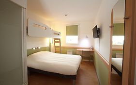 Hotel Ibis Budget Pontarlier Room photo