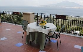 Hotel Ancelle Sorrento - Casa D'Accoglienza à Castellammare di Stabia Exterior photo