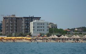 Hotel Mare Pesaro Exterior photo