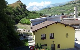 Hotel Le Merle Châtelain à Sion Exterior photo