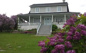 Bed and Breakfast Maison des lilas à La Malbaie Exterior photo