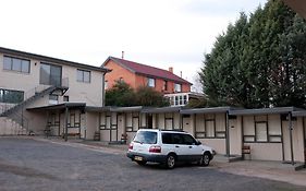 The Swiss Motel Cooma Exterior photo