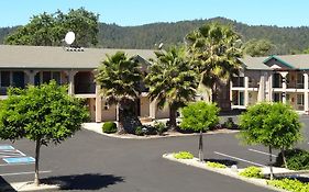 Cloverdale Wine Country Inn&Suites Exterior photo