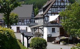 Hotel Gasthof Zur Post à Schmallenberg Exterior photo