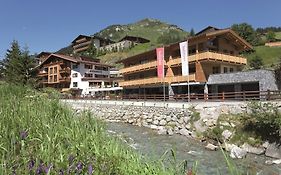 Hotel Auenhof Lech Exterior photo