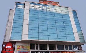 Hotel Mandakini Plaza à Kanpur Exterior photo