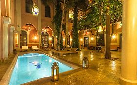 Riad Le Perroquet Bleu Suites&Spa Marrakesh Exterior photo