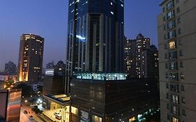 Luxemon Hotel Pudong Shanghai Exterior photo