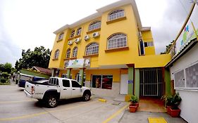 Travel Suites San Pedro Sula Exterior photo