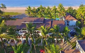 Hotel Lux Ngwesaung Exterior photo
