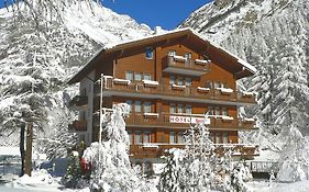 Ski-In/Ski-Out Hotel Sport Saas-Almagell Exterior photo