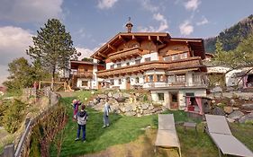 Aparthotel Landhaus Alpenjuwel à Sankt Johann im Pongau Exterior photo