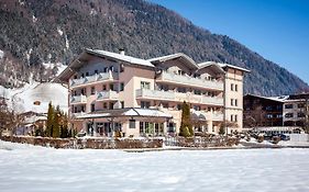 Hotel & Appartements Alpenresidenz Viktoria Neustift im Stubaital Exterior photo