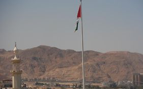 Captain'S Tourist Hotel Aqaba Exterior photo