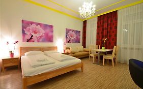 Ajo Apartments Messe Vienne Room photo