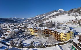 Hotel Alpenhof Brixen à Brixen im Thale Exterior photo