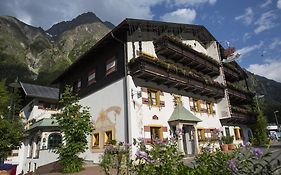 Hotel Garni Kirchenwirt Sankt Leonhard im Pitztal Exterior photo