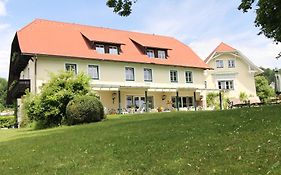 Hotel Landhaus Strussnighof à Pörtschach am Wörthersee Exterior photo