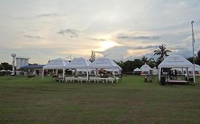 Hotel The Camping Field Suan Phung à Suan Phueng Exterior photo