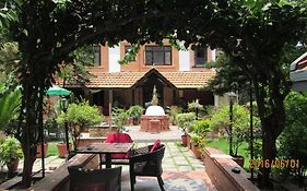 Hotel Ganesh Himal Katmandou Exterior photo