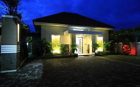 Natura Rumah Singgah - Boutique Guest House Purwokerto Exterior photo