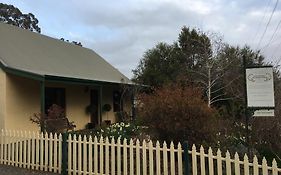 Country Pleasures Bed And Breakfast Angaston Exterior photo