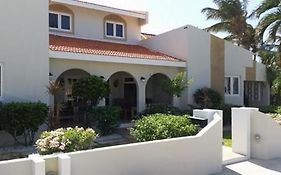 Bubali Villa & Apartments Aruba Exterior photo