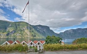 Hotel Vangsgaarden Gjestgiveri à Aurland Exterior photo