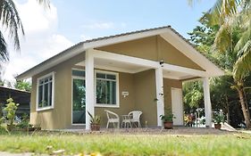 Sunset Bay Cottage Langkawi Exterior photo