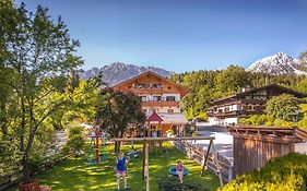 Hotel Gasthof Zum Wilden Kaiser à Scheffau am Wilden Kaiser Exterior photo