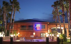 Texas Inn And Suites Mcallen Exterior photo