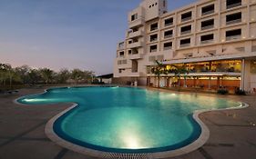 Hotel Seasons Rajkot Exterior photo